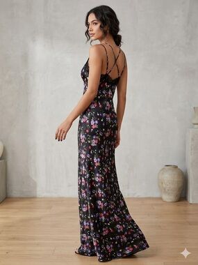 Floral Lace-Trim Black Maxi Slip Dress or Nightgown with Spaghetti Straps, 14/16